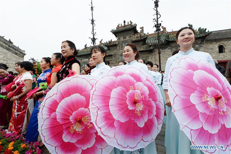 #CHINA-ANHUI-BOZHOU-CHEONGSAM FESTIVAL (CN)