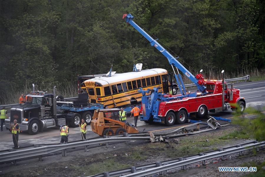 U.S.-NEW JERSEY-SCHOOL BUS-DUMP TRUCK-CRASH