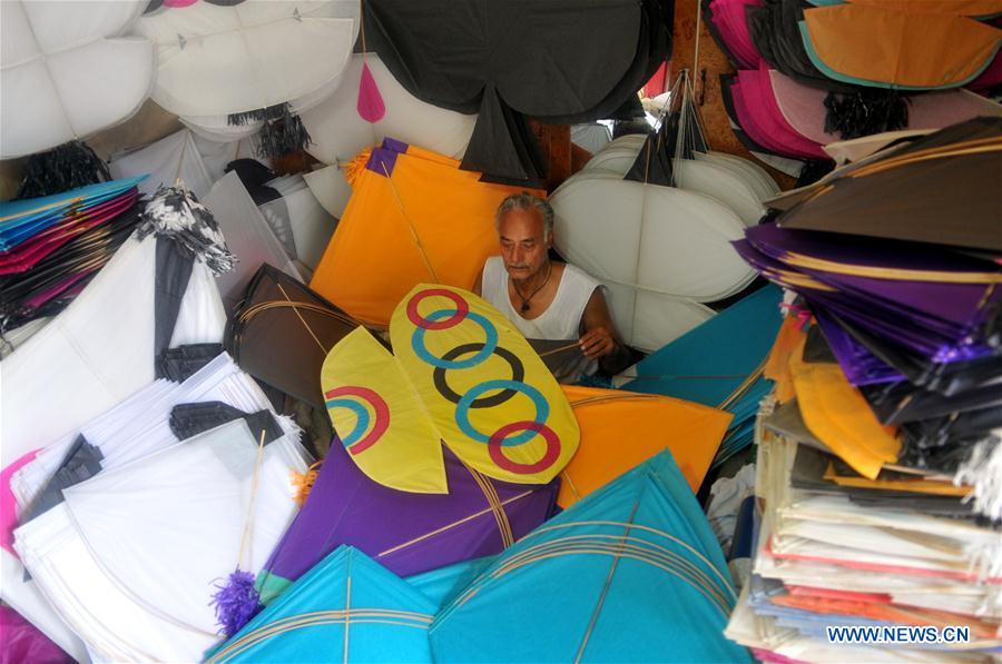 INDIA-CONTROLLED KASHMIR-JAMMU-KITE MAKING