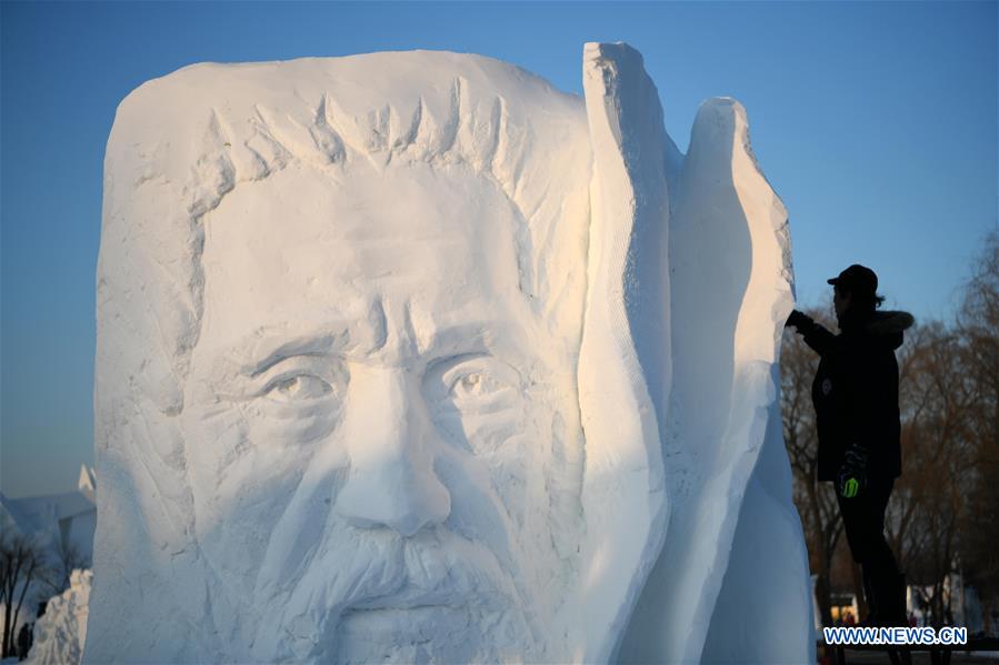 CHINA-HARBIN-SNOW SCULPTURE (CN)