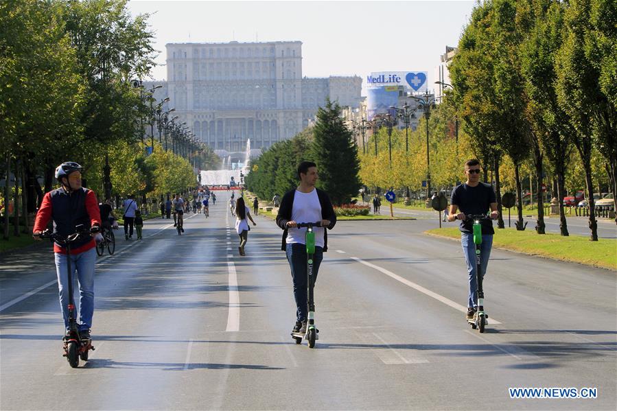 ROMANIA-BUCHAREST-CAR-FREE DAY