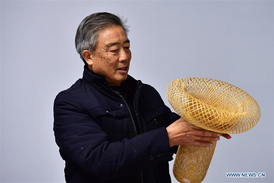 CHINA-HENAN- BAMBOO WEAVING (CN)