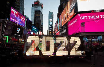 "2022" numerals seen on Times Square in New York